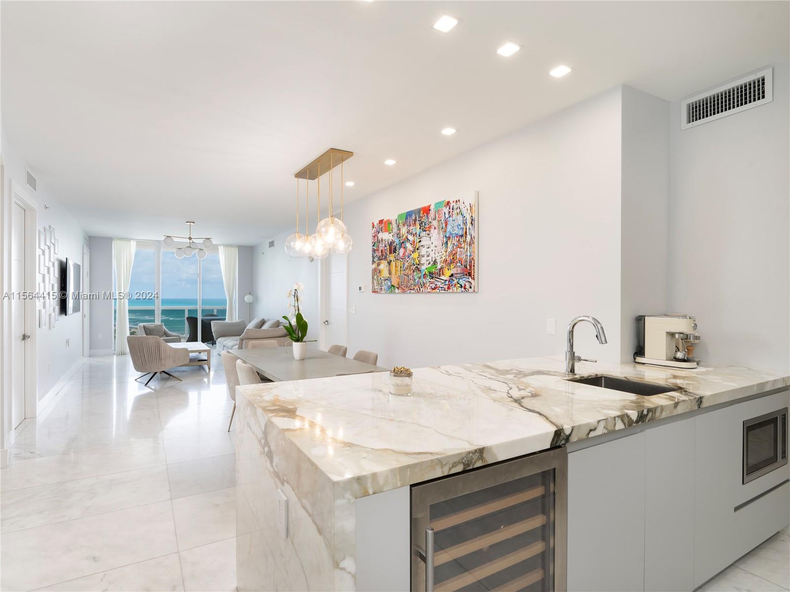 18201 COLLINS AVE #1102, SUNNY ISLES BEACH, FL 33160