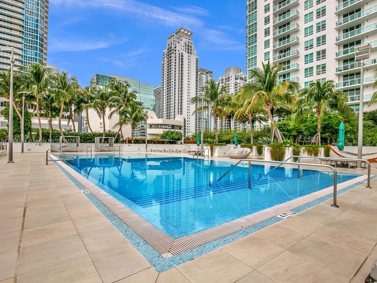 950 BRICKELL BAY DR #703, MIAMI, FL 33131