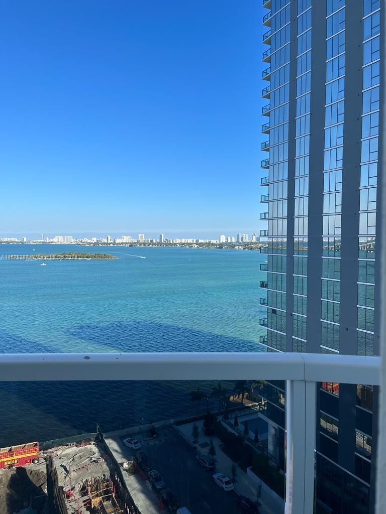 23 BISCAYNE BAY CONDO