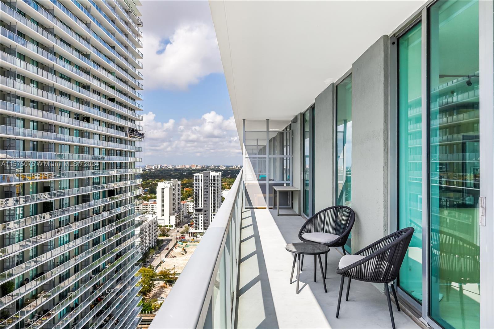 THE AXIS ON BRICKELL II C