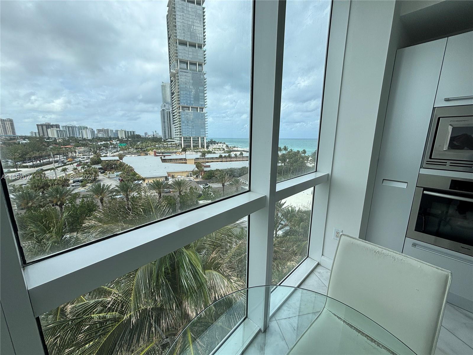 TRUMP ROYALE CONDO