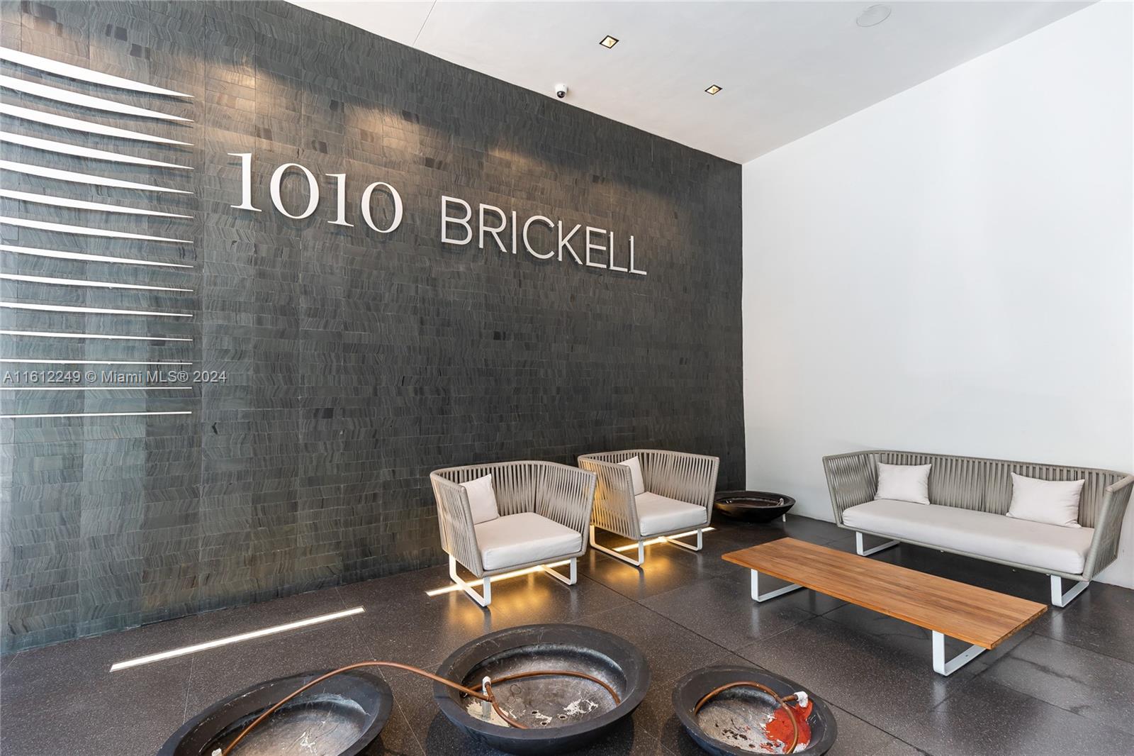 1010 Brickell Condominium