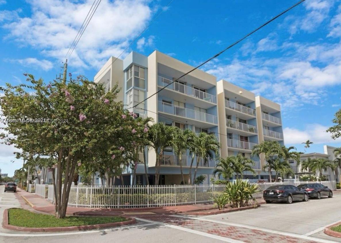 BYRON BEACH CONDO