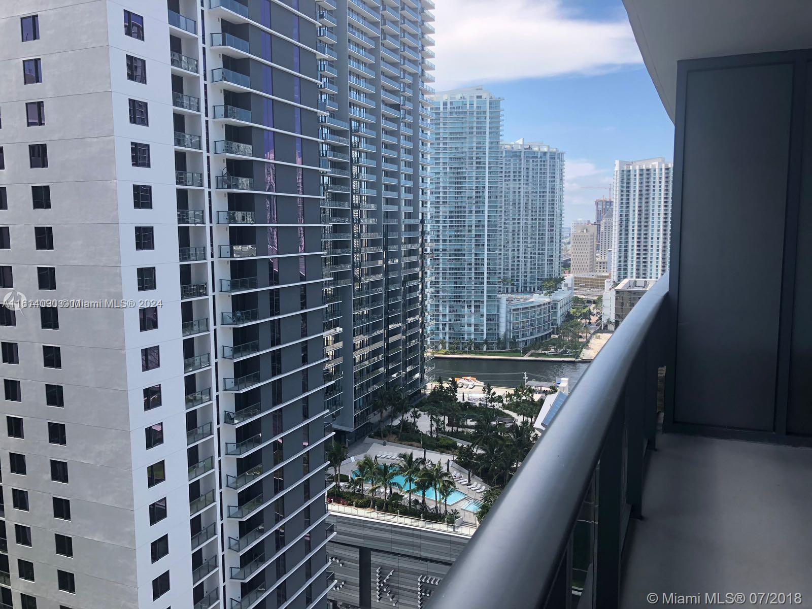 Brickell Height East