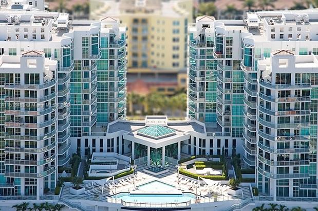 THE ATRIUM AT AVENTURA