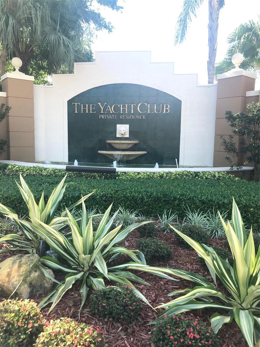 THE YACHT CLUB AT AVENTUR