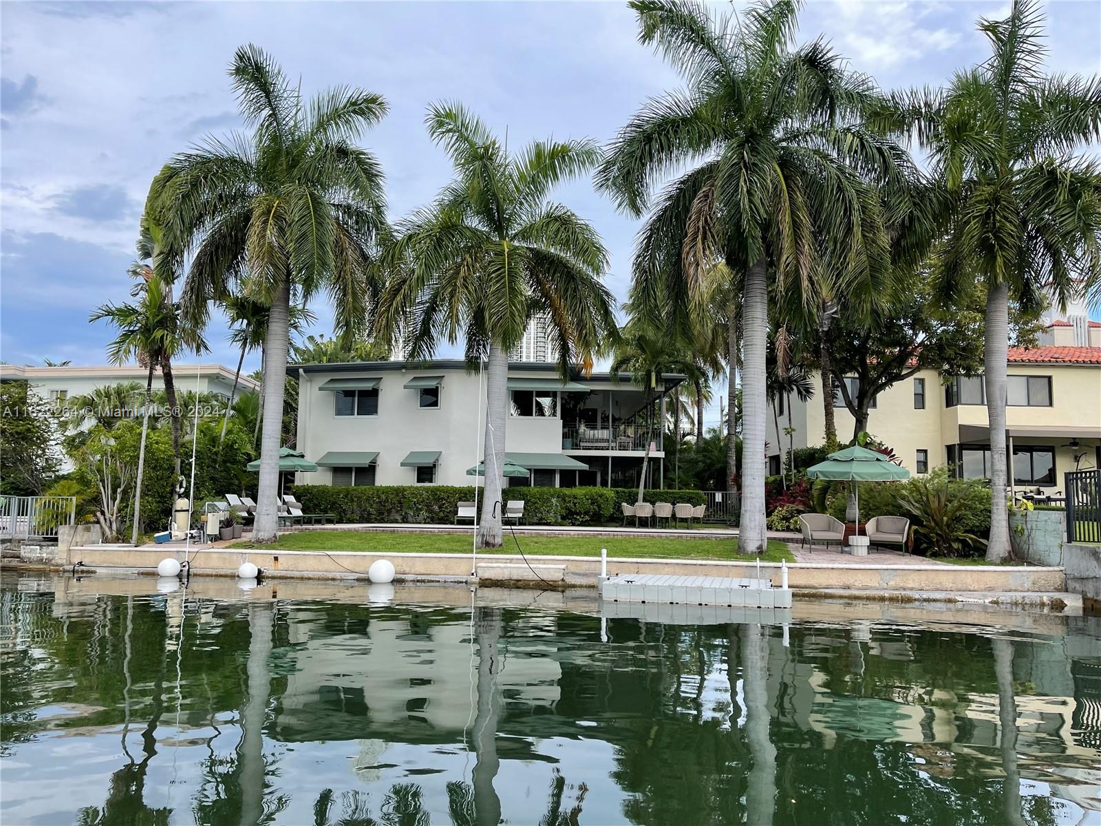 PINE TREE PALMS CONDO