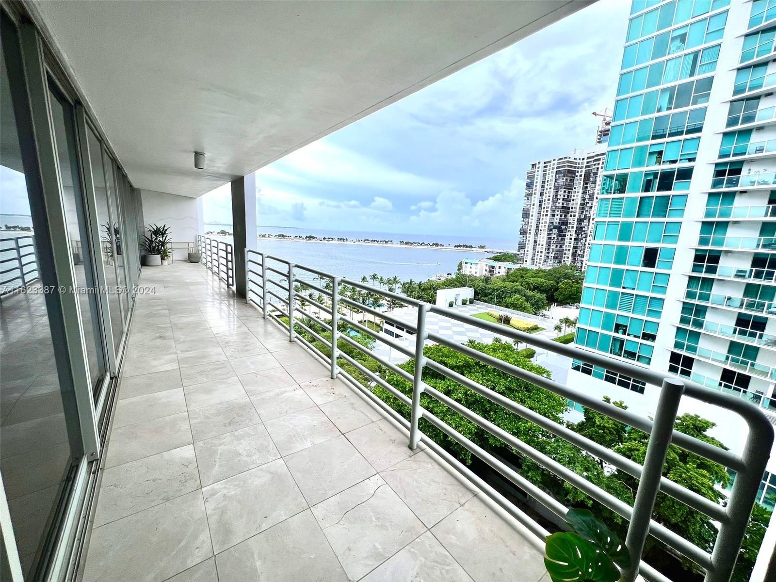 ATLANTIS ON BRICKELL COND