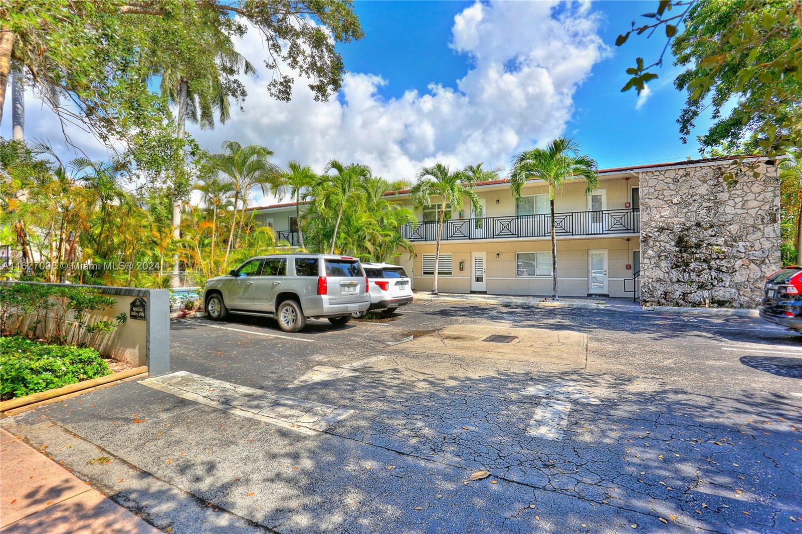 EDGEWATER OF CORAL GABLES