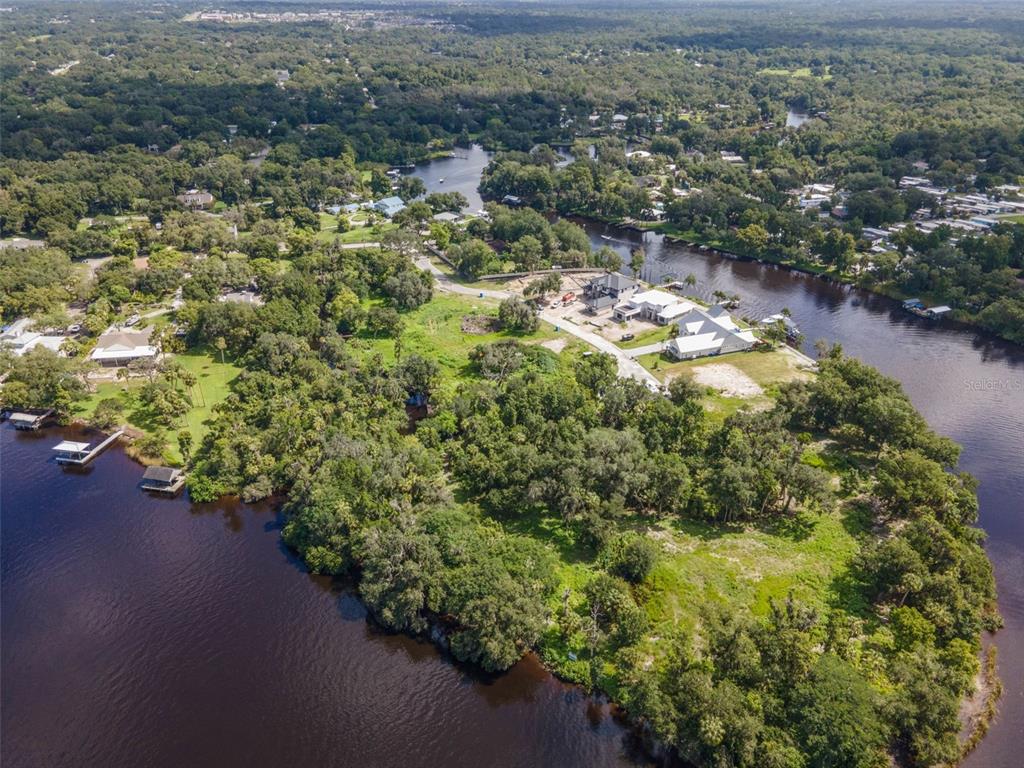 ALAFIA POINTE ESTATES