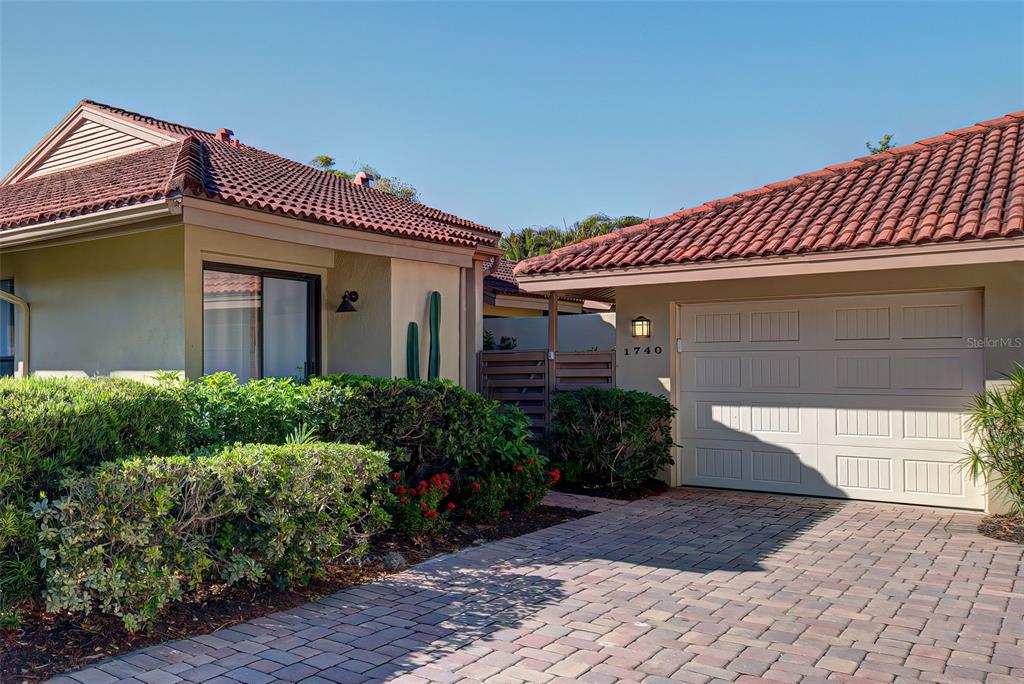 LANDINGS CARRIAGEHOUSE I