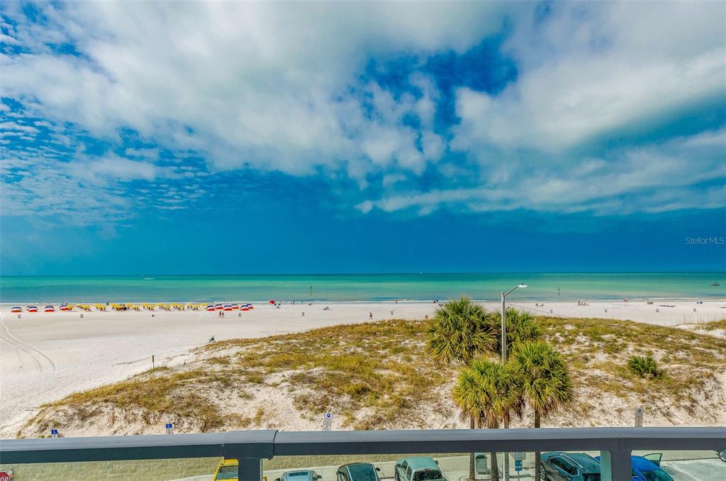 PURA VIDA RESIDENCES CONDO