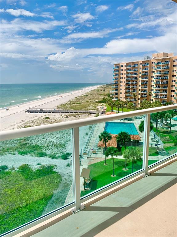 REGATTA BEACH CLUB CONDO