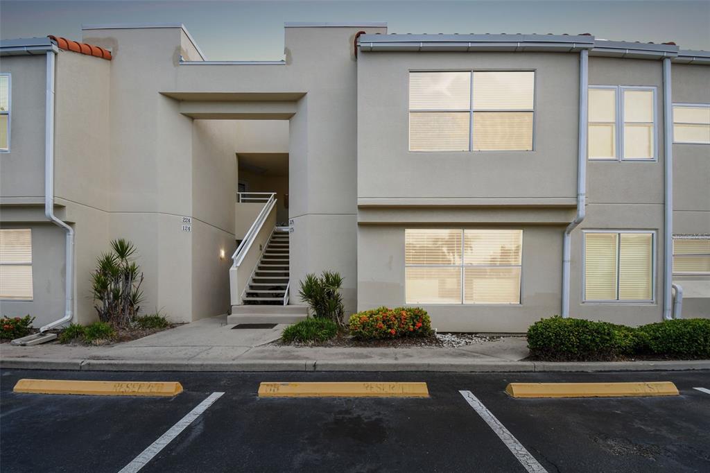 VISTA VERDE NORTH CONDO