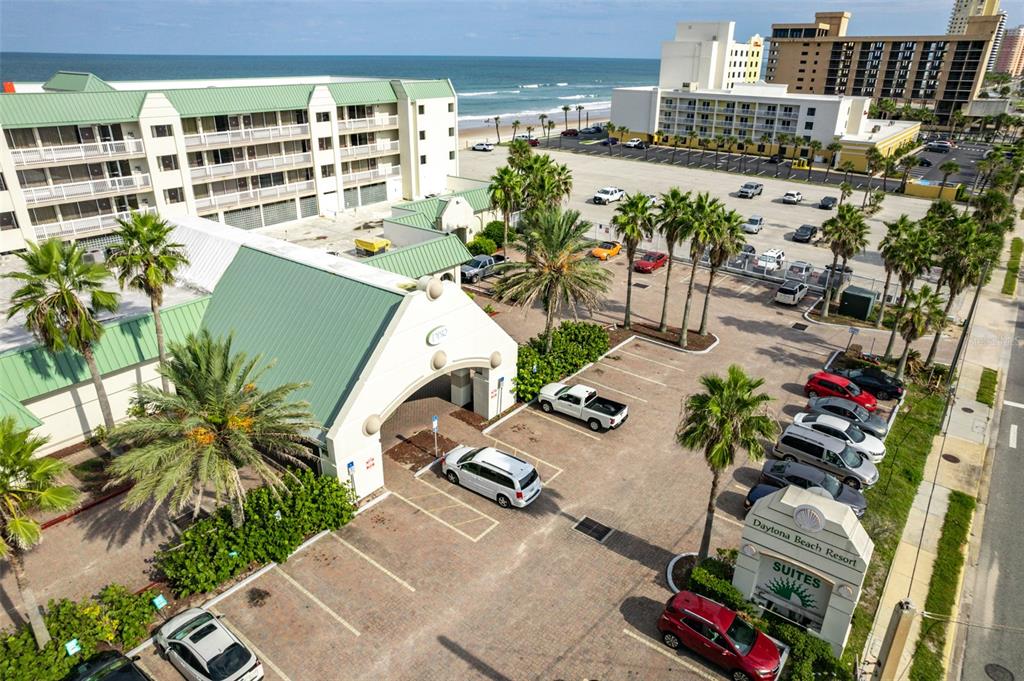 DAYTONA BEACH RESORT & CONFER