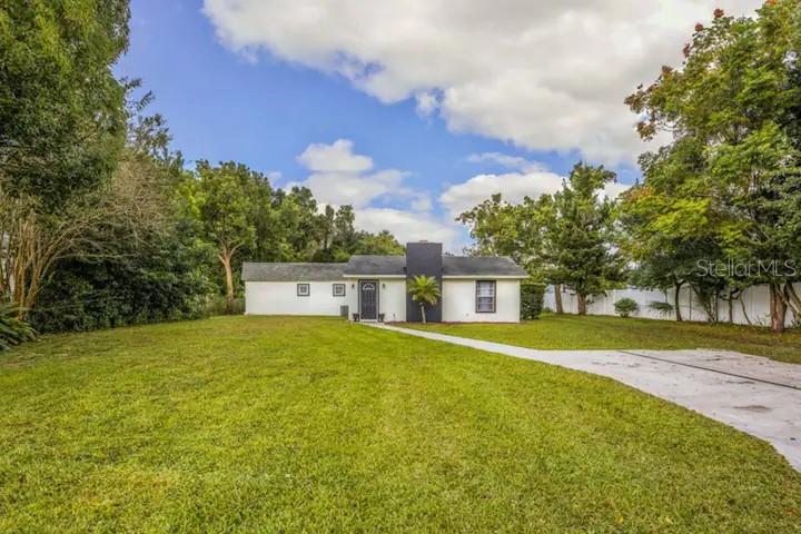 CLOVERLAWN H/87 LOT 24 (LESS E 15 FT) BLK B