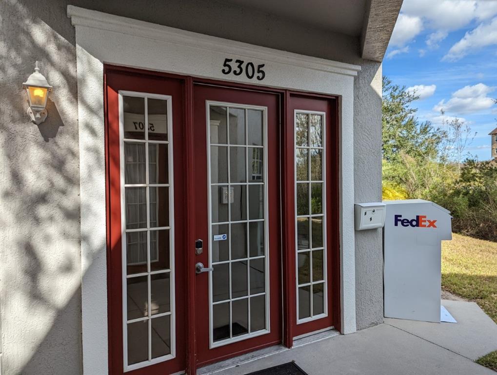 COMMERCE PARK PROFESSIONAL CENTER