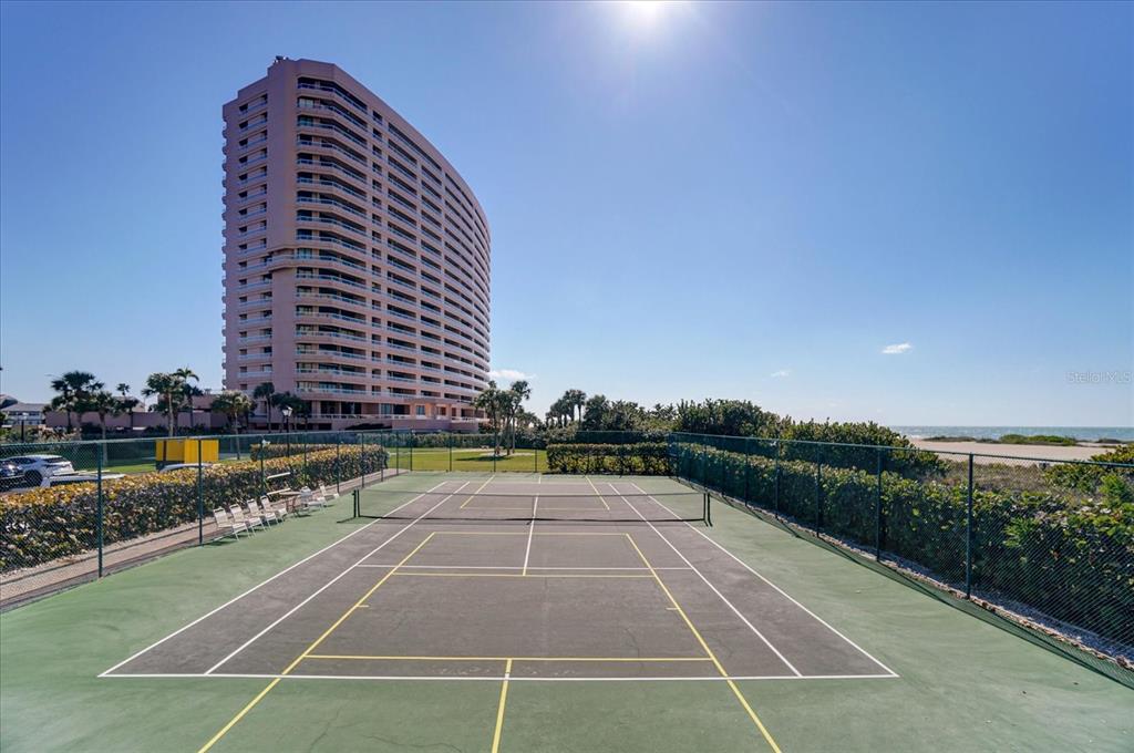 LIGHTHOUSE TOWERS CONDO