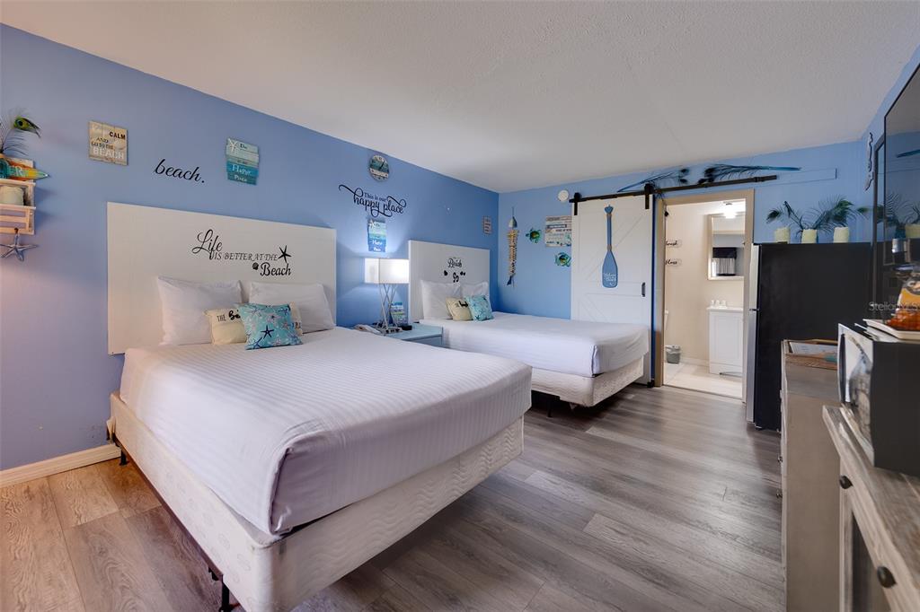 SARASOTA CAY CLUB CONDO