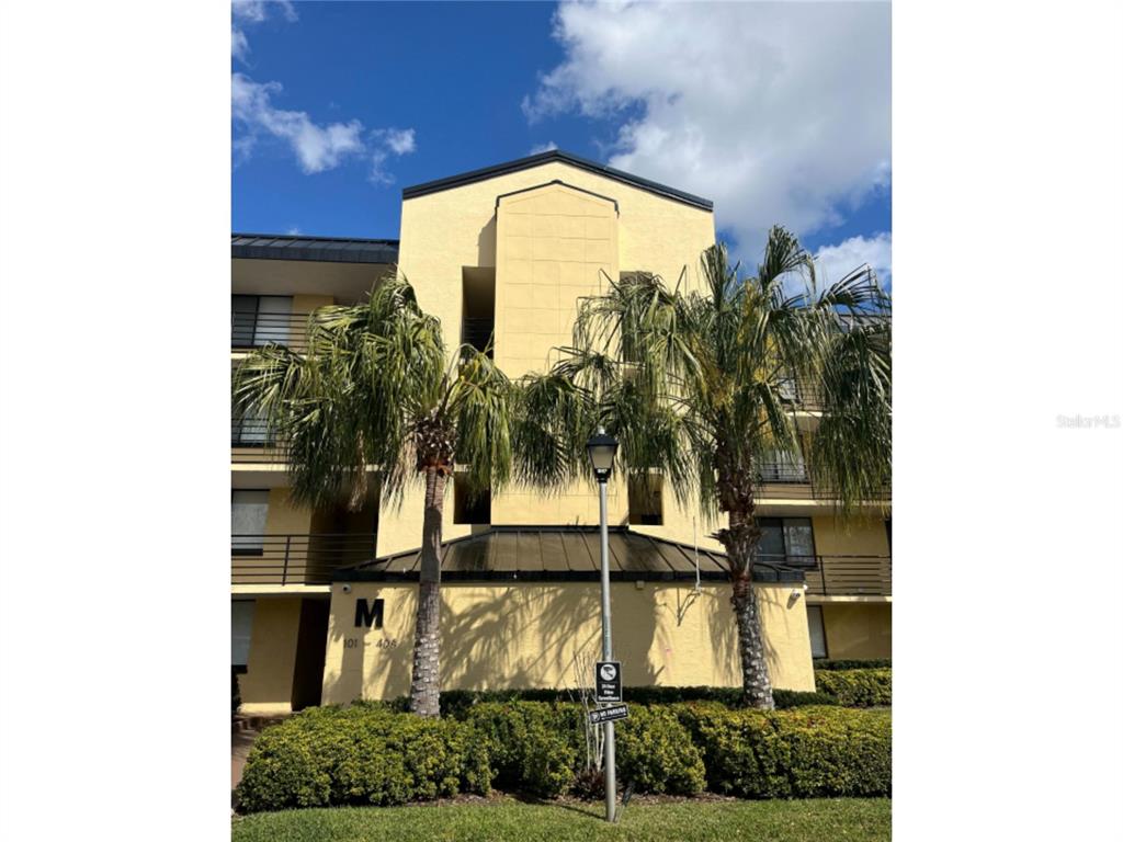 THE MARINA CLUB OF TAMPA A CON