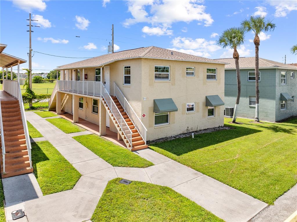 PALM GARDENS CONDO