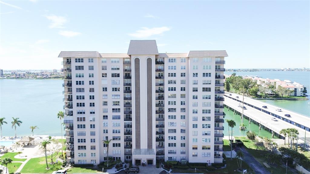 BAYWAY ISLES POINT BRITTANY FIVE