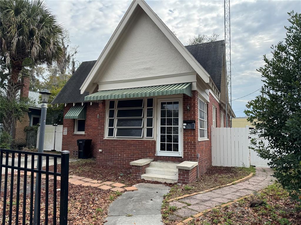 BROWNS ADD FLORIDA COURT