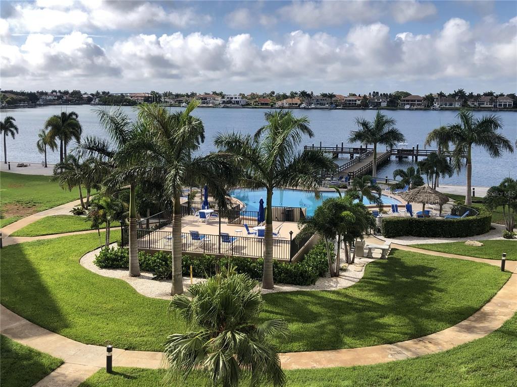 BAYWAY ISLES POINT BRITTANY THREE