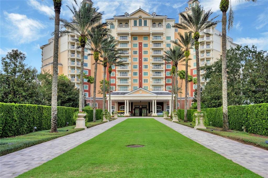 REUNION GRANDE CONDO