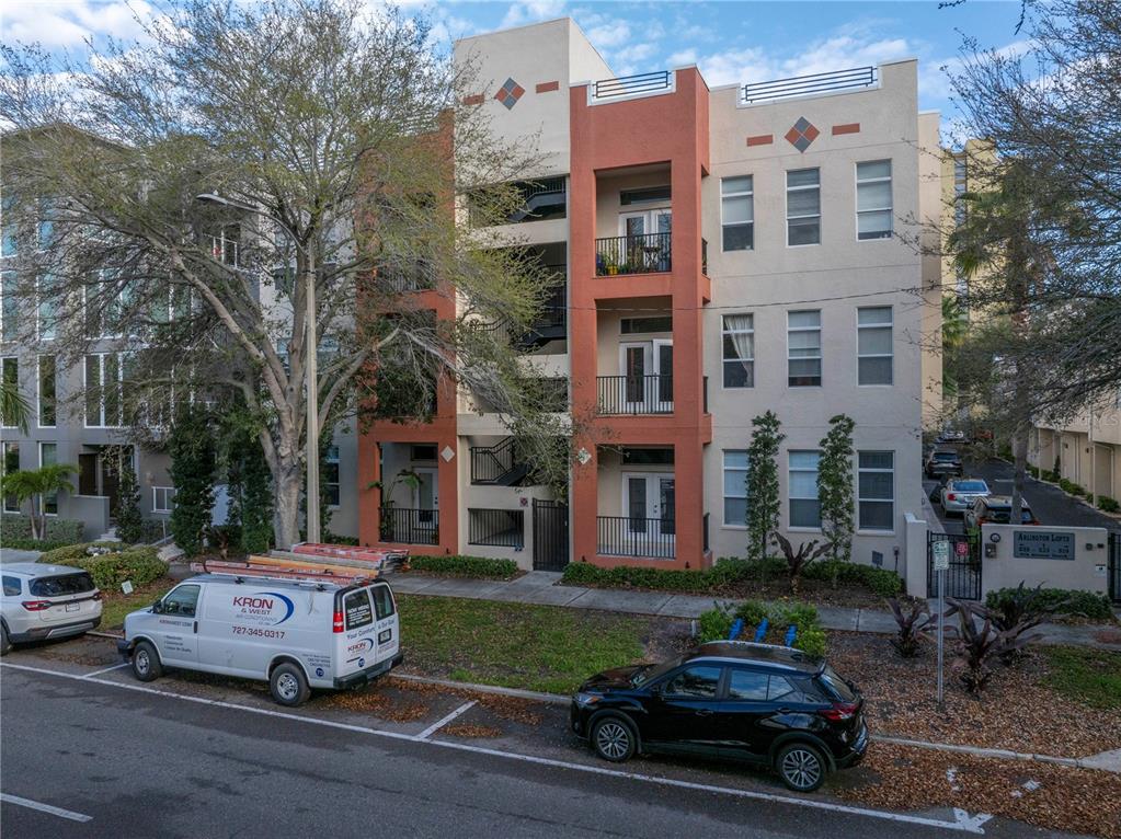 ARLINGTON LOFTS CONDO