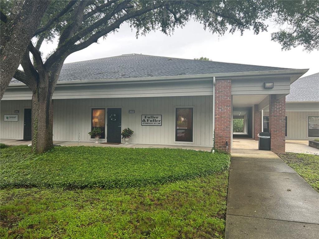 LAUREL RUN PROFESSIONAL CENTER