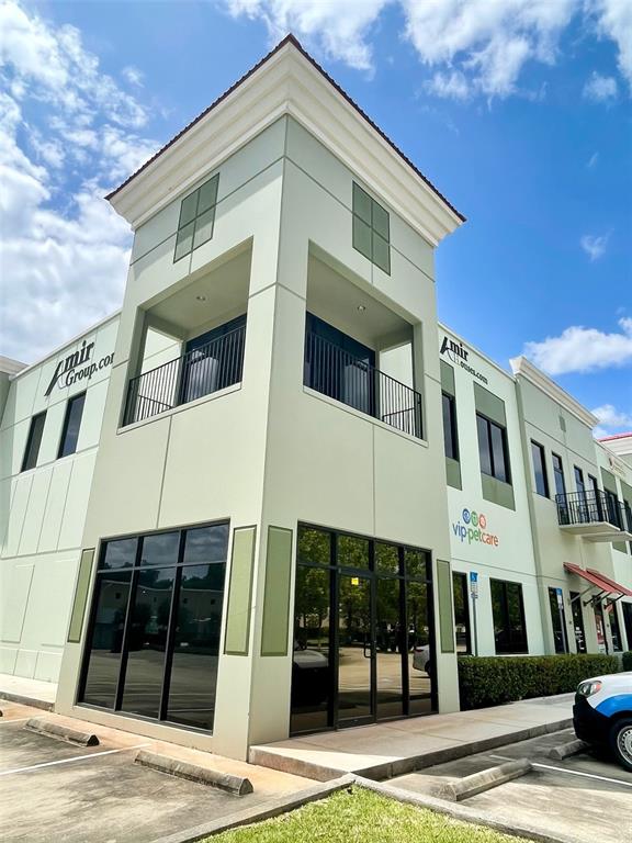 PARKWAY COMMERCE CENTER