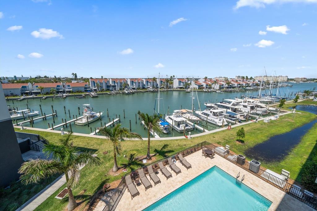 HARBOR AT TOWN CENTER CONDO