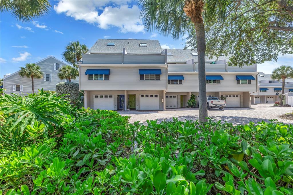 PIRATES COVE CLUB CONDO