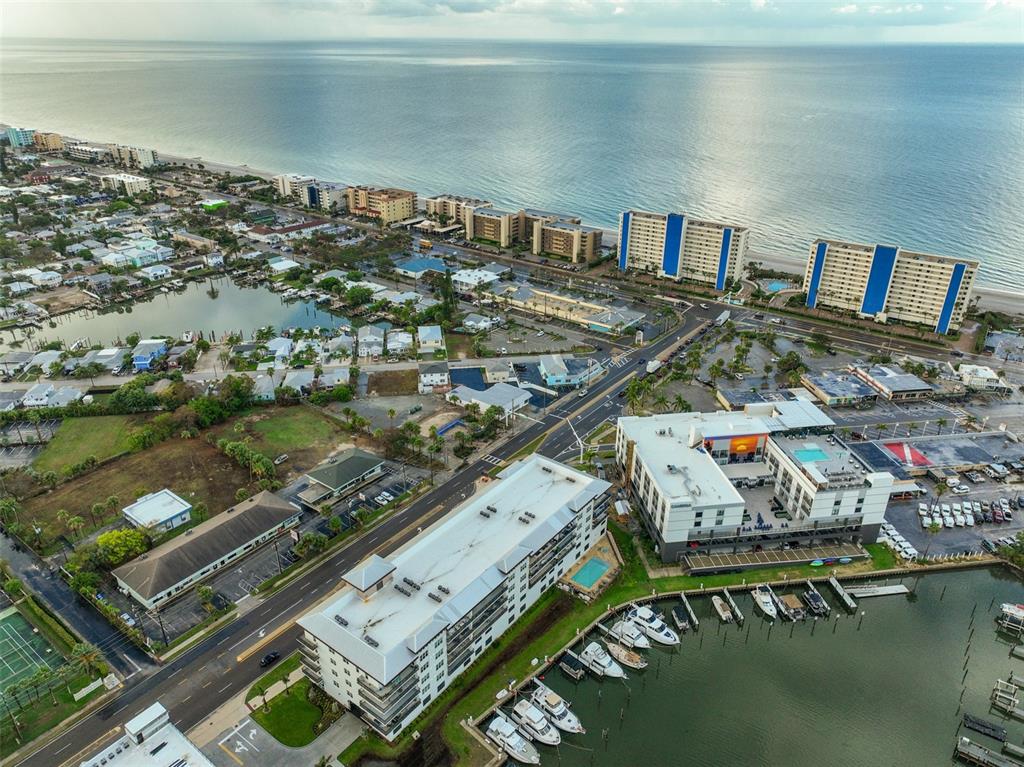 HARBOR AT TOWN CENTER CONDO