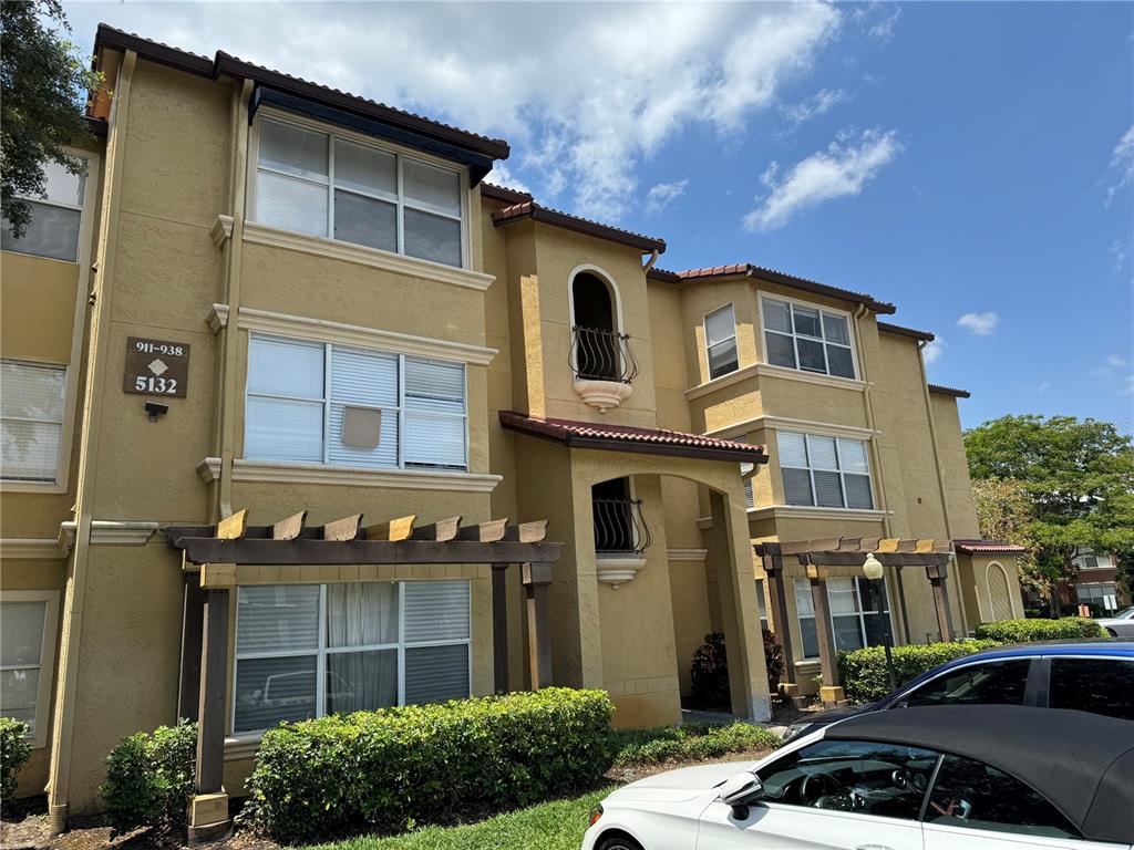 RESIDENCES/MILLENIA