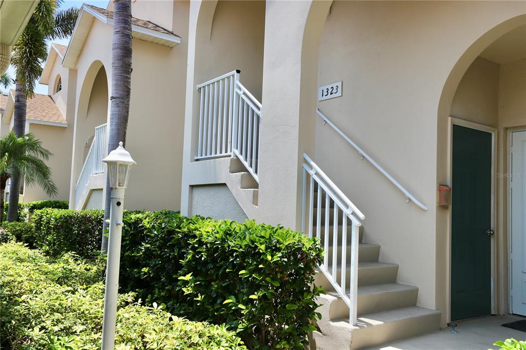 PINESTONE AT PALMER RANCH