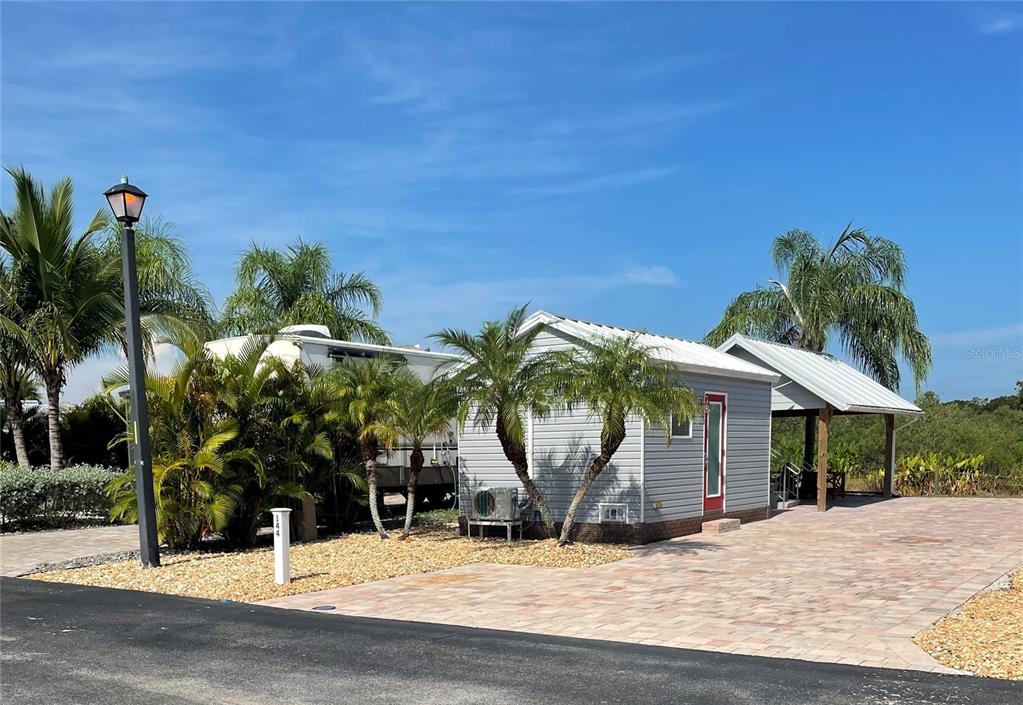 SILVER PALMS RV RESORT