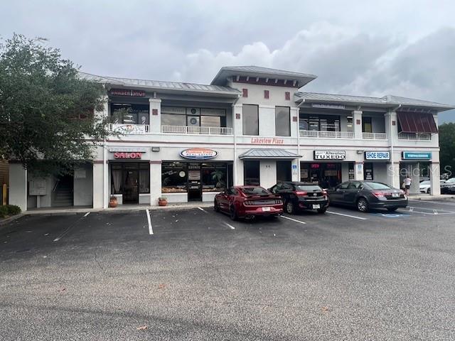 LAKEVIEW PLAZA CONDO