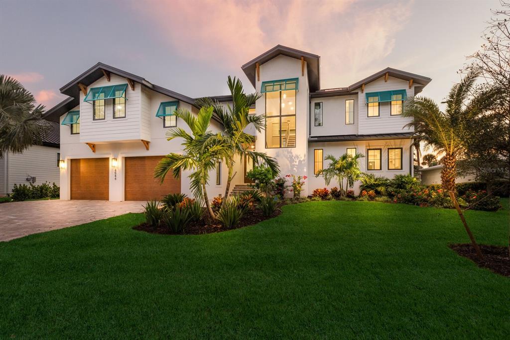 SIESTAS BAYSIDE WATERSIDE WOOD