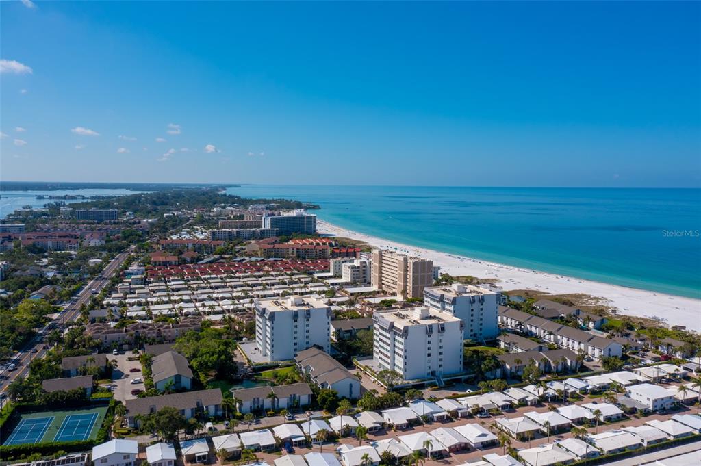 AZURE SIESTA KEY