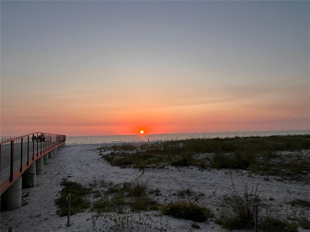 REGATTA BEACH CLUB CONDO