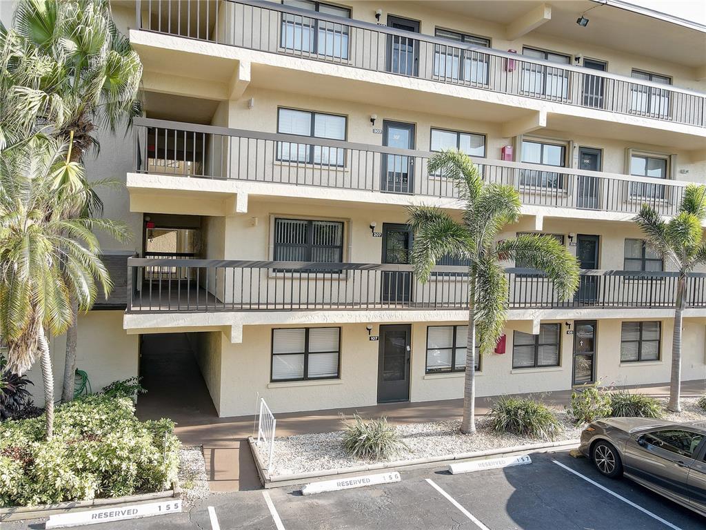 DESOTO SQUARE VILLAS