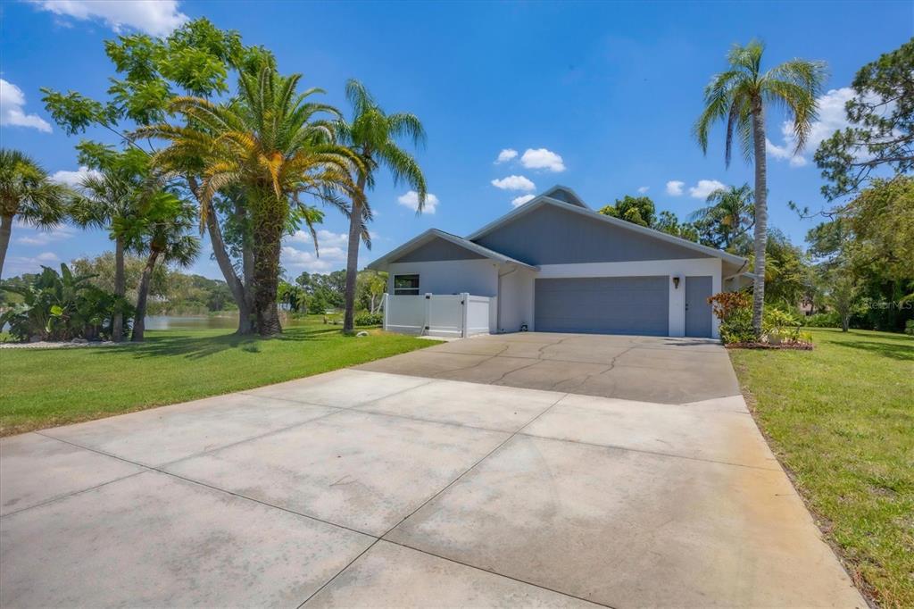 TROPICAL HOMESITES & LITTLE FA