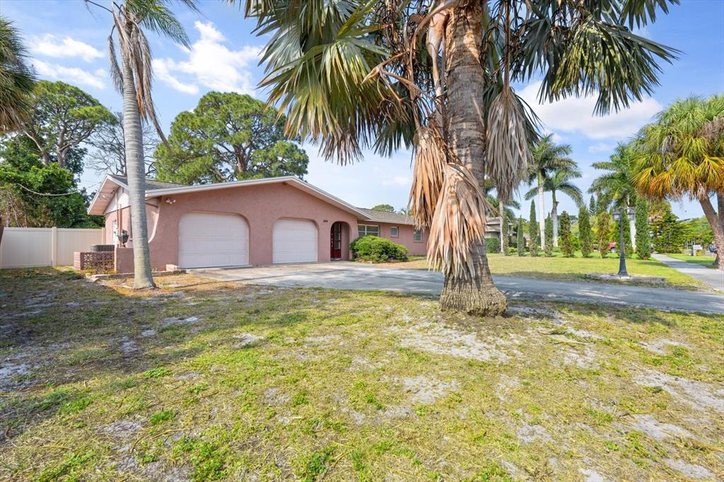 BALLENTINE MANOR ESTATES