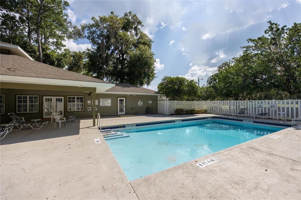 PATIO HOMES OF WEST END