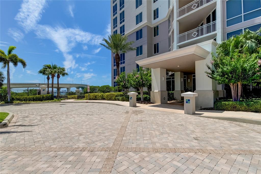WATERS EDGE CONDO
