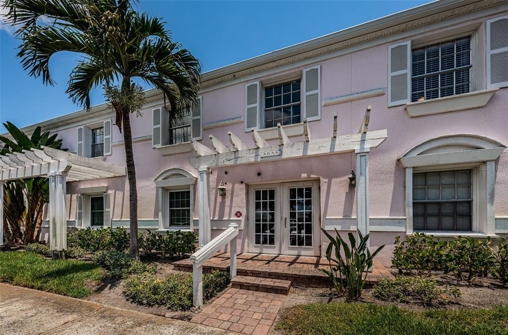 WATERSIDE AT COQUINA KEY SOUTH