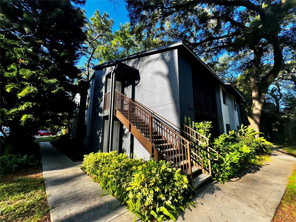 RESERVE AT WEKIVA BEND A CONDO