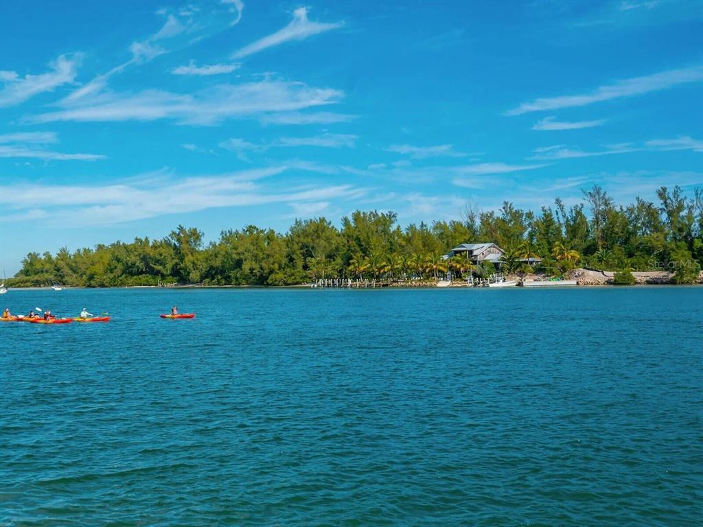 LONGBEACH ON LONGBOAT KEY